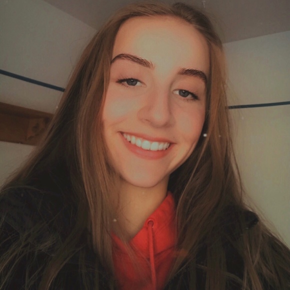 Meet your Posher, Natasha - Picture 1 of 1